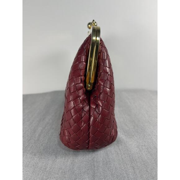 Talbots Gold Ball Kiss lock Closure Red Weave Clutch Crossbody Bag. - Picture 3 of 15
